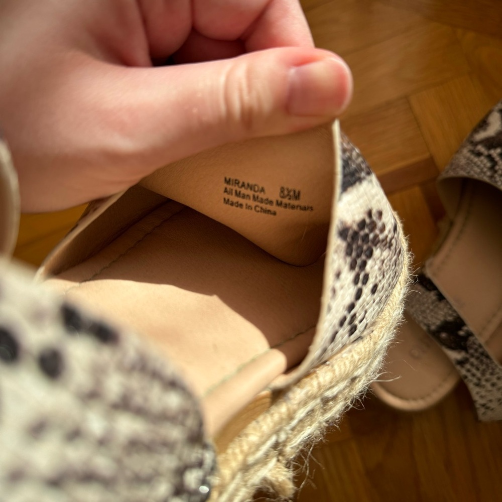 Snake Print Platform Sandals - Picture 4 of 7